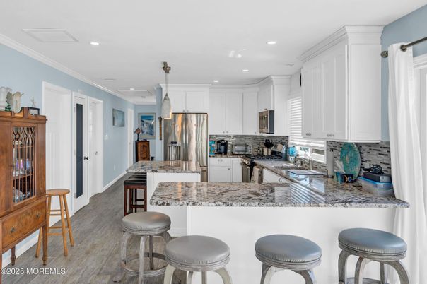 Interior, Kitchen, Pendant Lights, Recessed Lighting, Stainless Steel Appliances