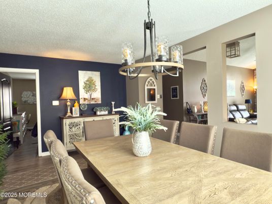 Chandelier, Dining room, Interior