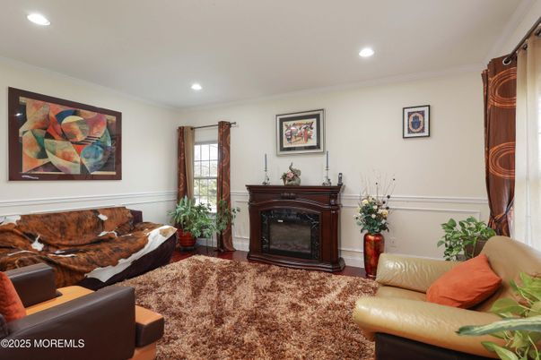 Fireplace, Interior, Living room, Recessed Lighting