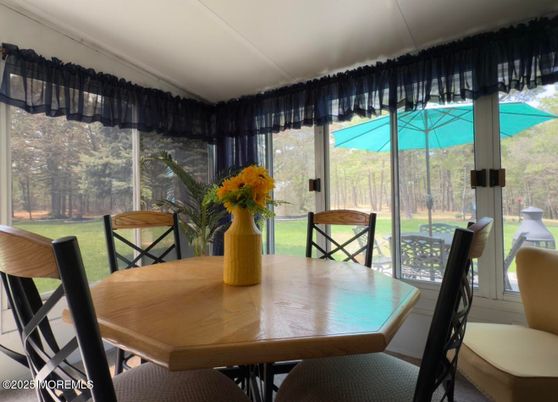 Dining room, Interior, Sun Room