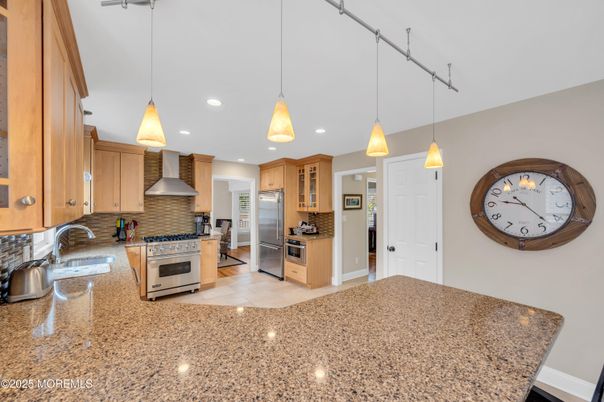 Interior, Kitchen, Pendant Lights, Recessed Lighting, Stainless Steel Appliances
