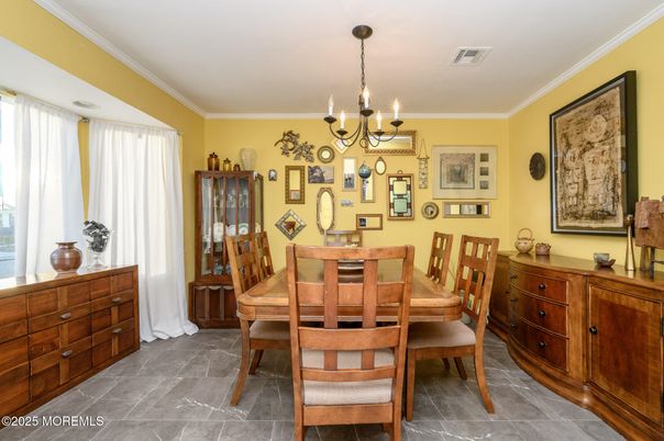 Chandelier, Dining room, Interior