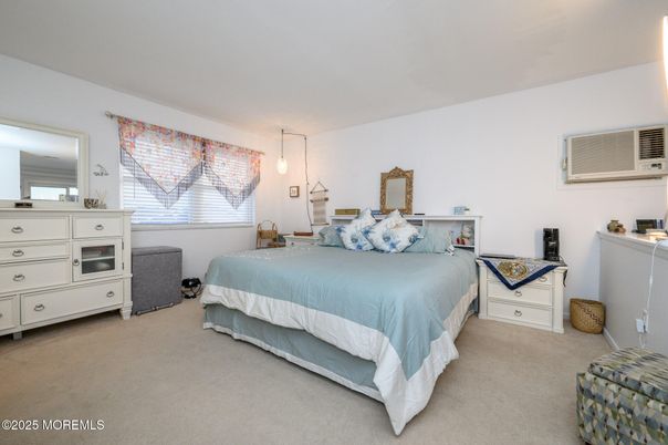 Bedroom, Interior, Pendant Lights