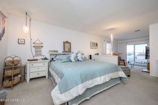 Bedroom, Interior, Pendant Lights