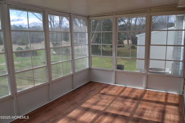 Empty room, Interior, Sun Room, Wood Texture Flooring