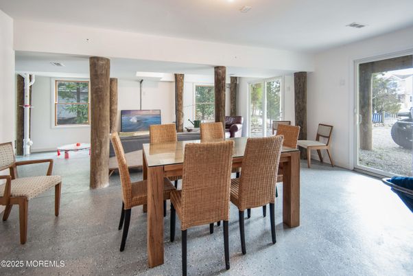 Dining room, Interior, Recessed Lighting
