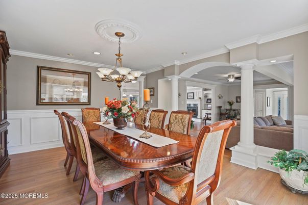 Chandelier, Dining room, Interior, Living room, Recessed Lighting, Wood Texture Flooring