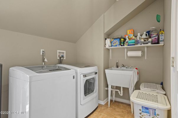 Interior, Washer