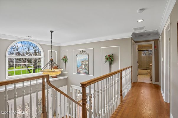 Interior, Pendant Lights, Recessed Lighting, Wood Texture Flooring