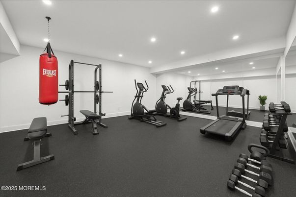 Fitness Equipment, Interior, Pendant Lights, Recessed Lighting
