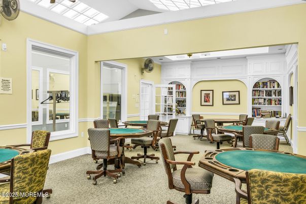 Billiard Table, Game Room, Interior