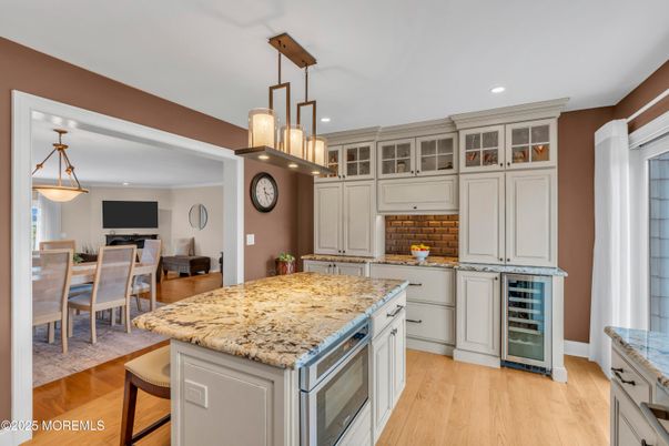 Dining room, Interior, Kitchen, Pendant Lights, Recessed Lighting, Wood Texture Flooring