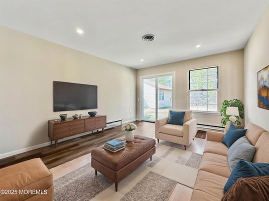 Interior, Living room, Recessed Lighting, Wood Texture Flooring