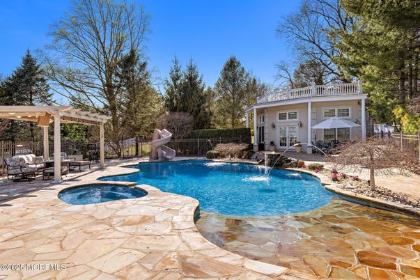Exterior, Playground, Pool