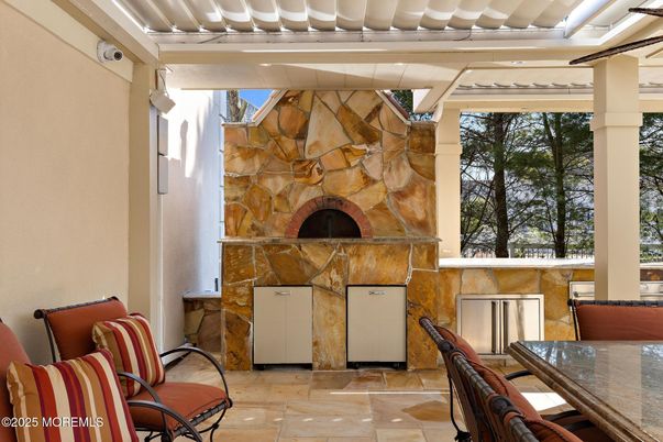 Exterior, Fireplace