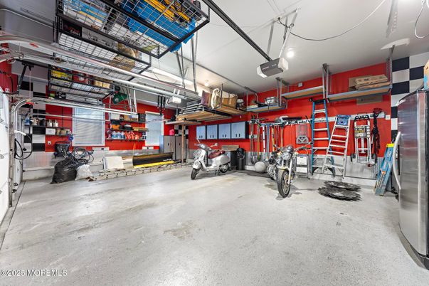 Garage, Interior