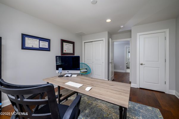 Home Office, Interior, Recessed Lighting, Wood Texture Flooring