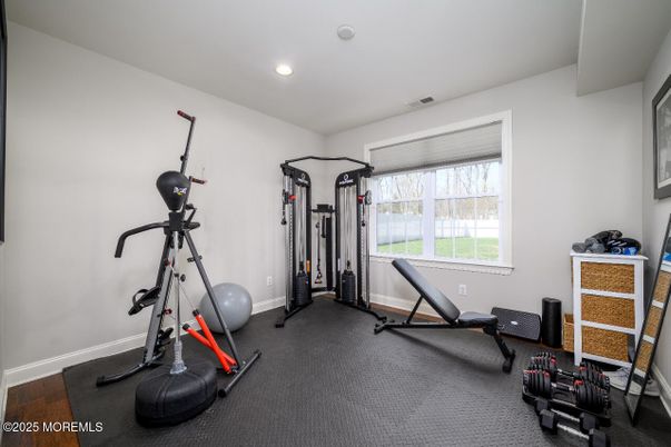 Fitness Equipment, Interior, Recessed Lighting, Wood Texture Flooring