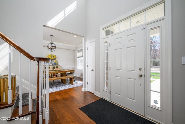 Chandelier, Dining room, Interior, Recessed Lighting, Wood Texture Flooring