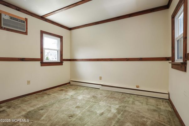 Empty room, Interior, Wooden Beams