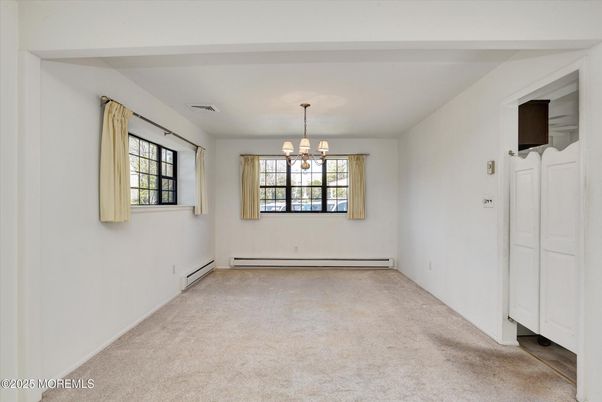 Empty room, Interior, Pendant Lights