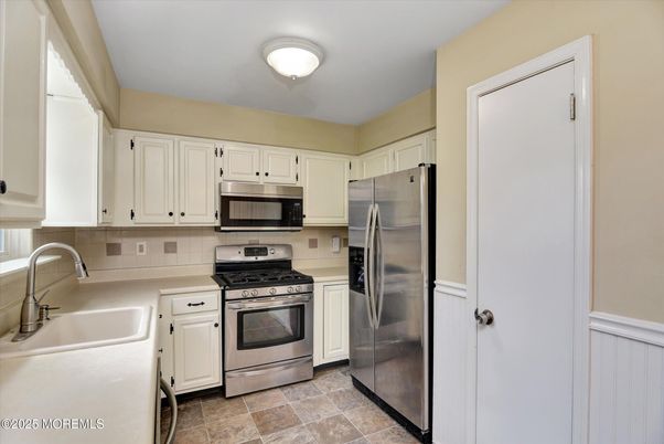 Interior, Kitchen, Stainless Steel Appliances