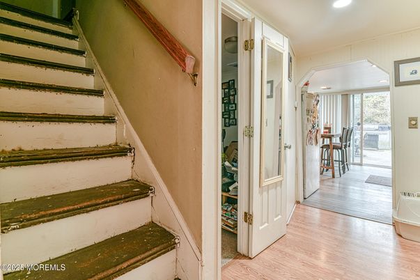 Interior, Recessed Lighting, Wood Texture Flooring