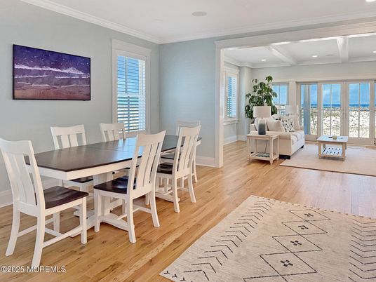Dining room, Interior, Living room, Recessed Lighting, Wood Texture Flooring