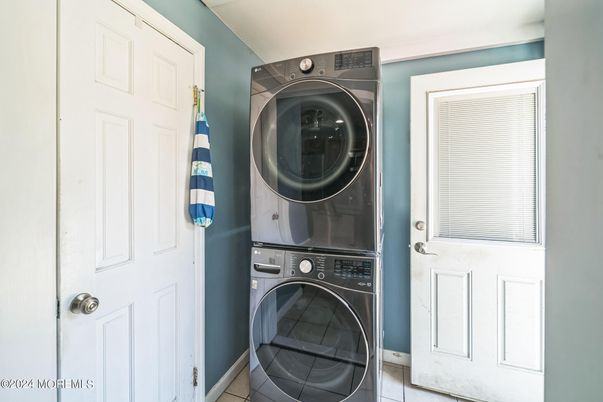 Interior, Utility Closets, Washer