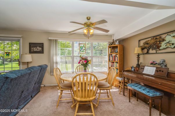 Dining room, Interior, Piano