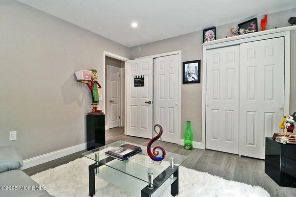 Interior, Recessed Lighting, Wood Texture Flooring