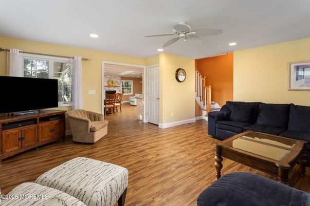 Dining room, Interior, Living room, Recessed Lighting, Wood Texture Flooring