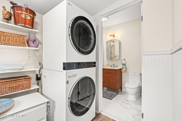 Bathroom, Interior, Marble, Utility Closets, Washer