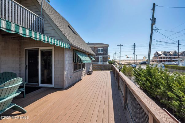 Exterior, Wood Texture Flooring