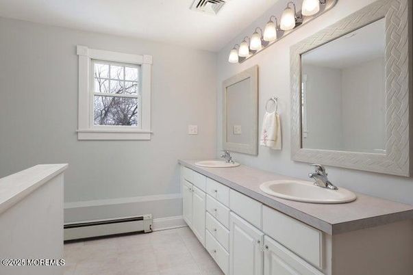 Bathroom, Dual Sink Vanities, Interior