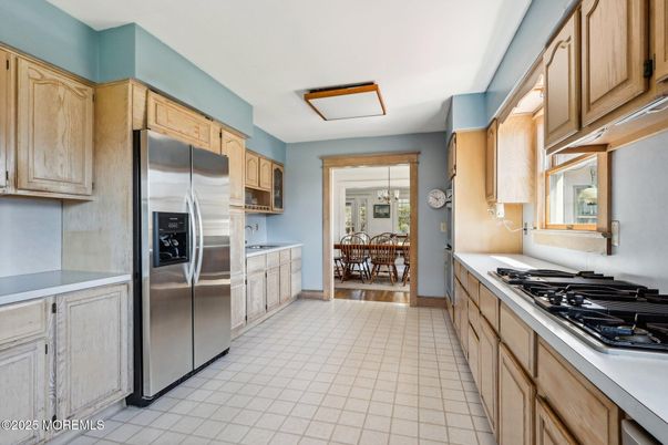 Dining room, Interior, Kitchen, Stainless Steel Appliances