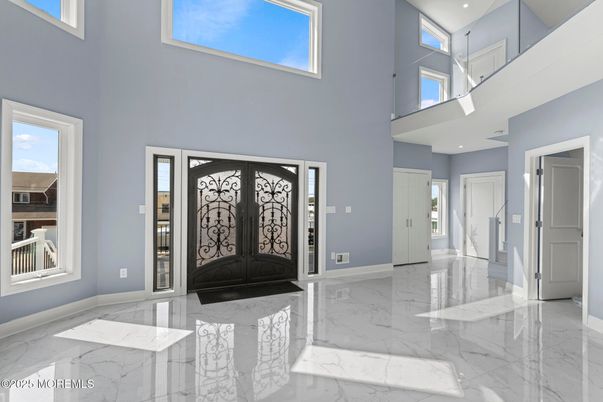 Interior, Marble, Recessed Lighting