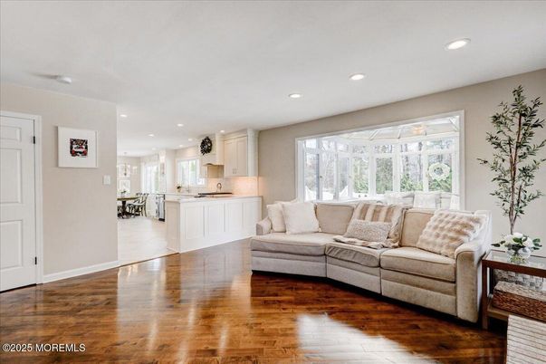 Interior, Kitchen, Living room, Recessed Lighting, Wood Texture Flooring