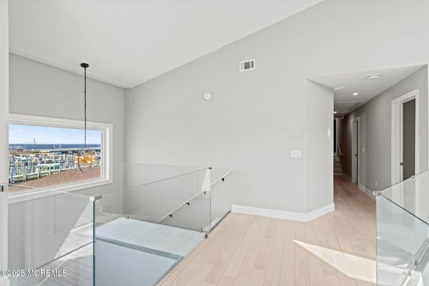 Interior, Pendant Lights, Recessed Lighting, Wood Texture Flooring