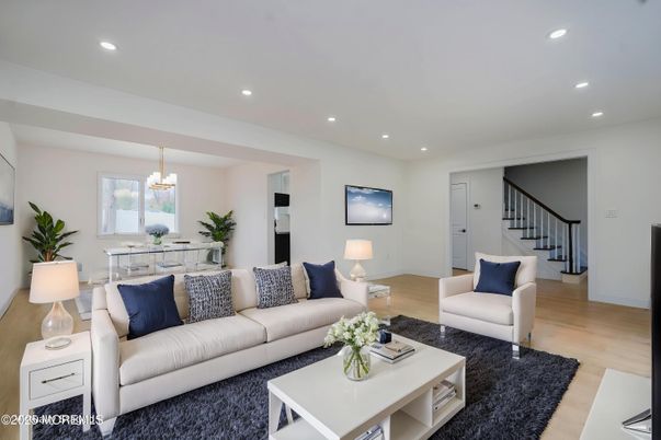 Dining room, Interior, Living room, Pendant Lights, Recessed Lighting, Wood Texture Flooring