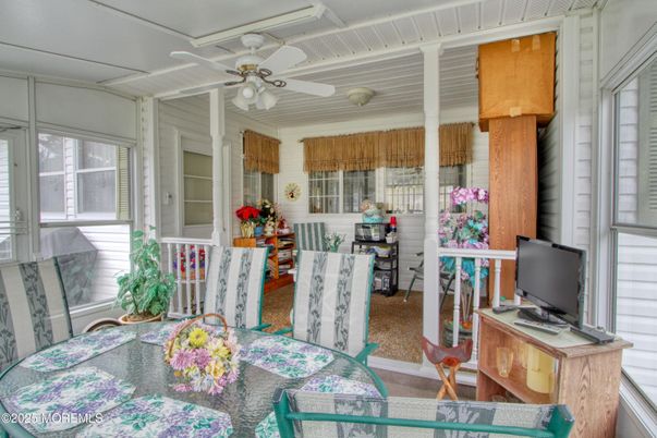Dining room, Interior