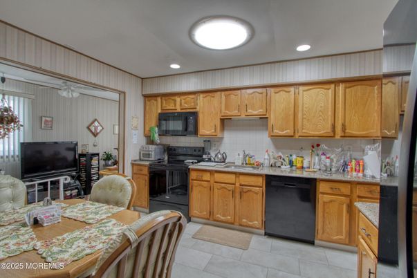 Interior, Kitchen, Recessed Lighting