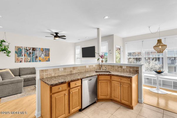 Interior, Kitchen, Living room, Pendant Lights, Recessed Lighting, Wood Texture Flooring