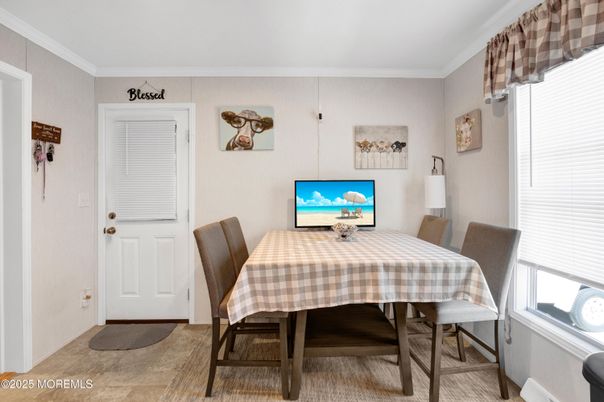 Dining room, Interior