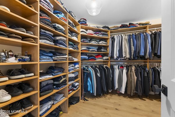 Interior, Walk-in Closets, Wood Texture Flooring