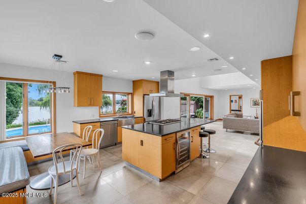 Dining room, Interior, Kitchen, Pendant Lights, Recessed Lighting, Stainless Steel Appliances