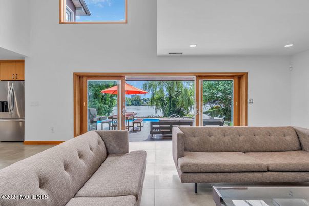 Interior, Kitchen, Living room, Recessed Lighting, Stainless Steel Appliances
