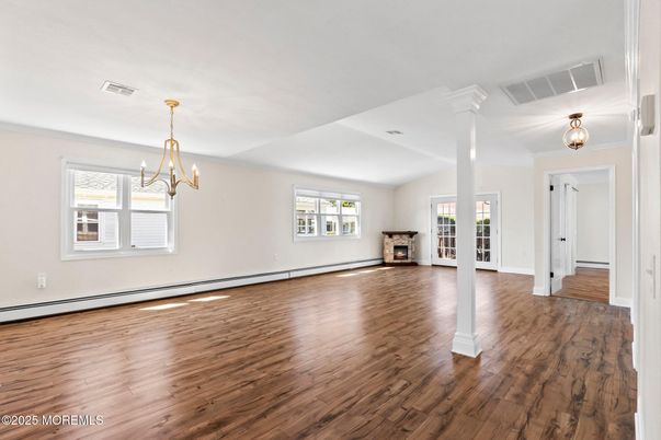 Empty room, Interior, Pendant Lights, Wood Texture Flooring