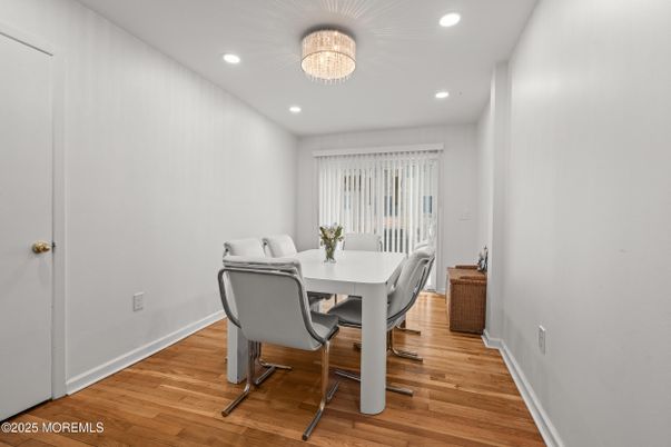 Chandelier, Dining room, Interior, Recessed Lighting, Wood Texture Flooring