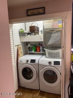 Interior, Utility Closets, Washer, Wood Texture Flooring